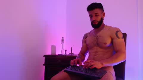 max_xl_ online show from 12-26-24, 10:41