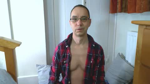 Max Davies online show from 02-01-26, 04:00