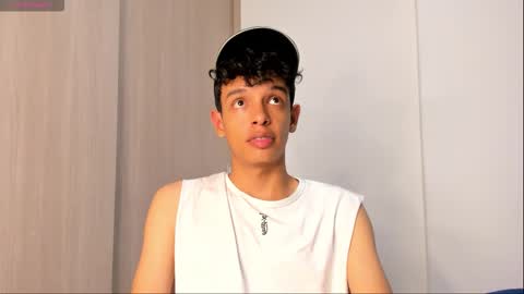 Max  online show from 02-22-26, 08:29