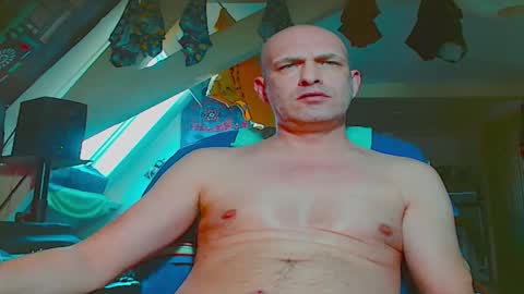 maxhardcore77 online show from 04-14-26, 06:30