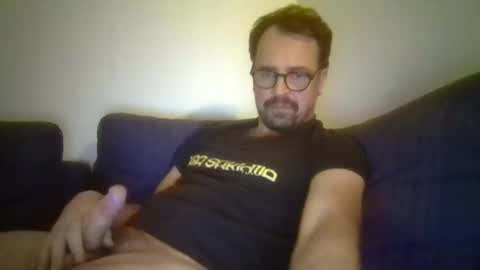 maxhorn591 online show from 12-15-25, 10:36