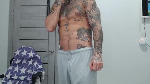 Maximus Fox online show from 12-22-25, 04:42