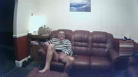 MAX online show from 01-12-25, 12:18