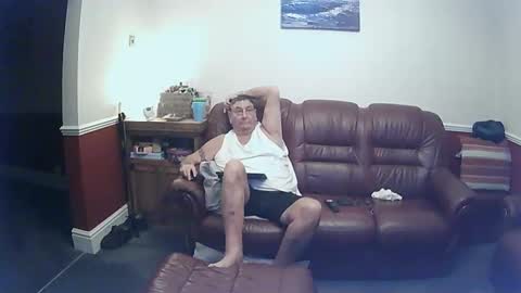 MAX online show from 01-21-25, 01:08