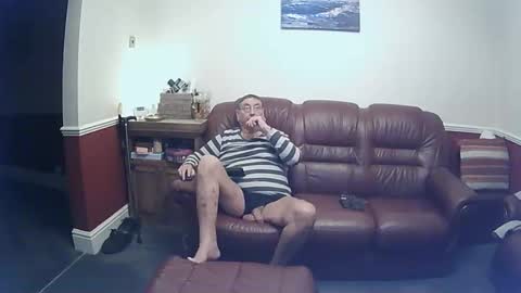 MAX online show from 01-26-25, 09:29