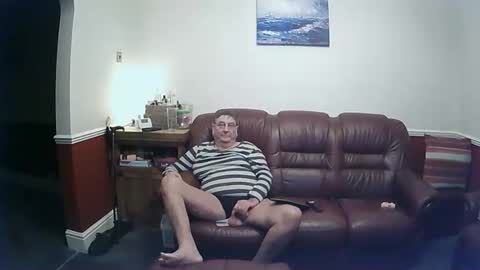 MAX online show from 02-13-25, 12:46