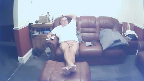 MAX online show from 10-04-25, 10:08