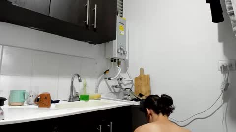 Alex online show from 10-08-25, 07:22