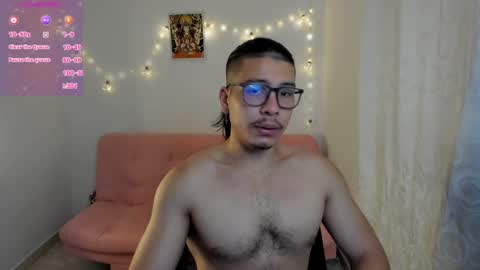 Snapshot of maxifit_ chatting on 01-14-25, 09:24 Mikael online show from 01-14-25, 09:24