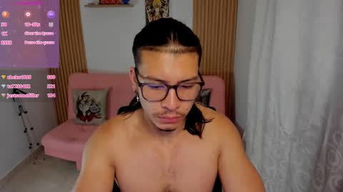 Snapshot of maxifit_ chatting on 02-05-25, 10:08 Mikael online show from 02-05-25, 10:08