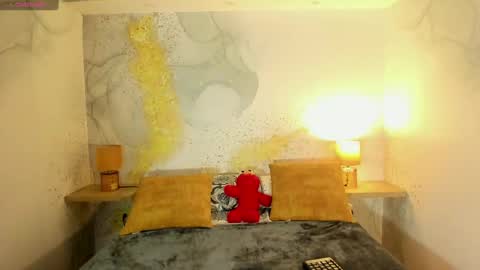 Snapshot of maxim_walker chatting on 01-25-25, 03:19 maxim online show from 01-25-25, 03:19