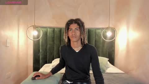 Snapshot of maxim_walker chatting on 01-29-25, 03:01 maxim online show from 01-29-25, 03:01