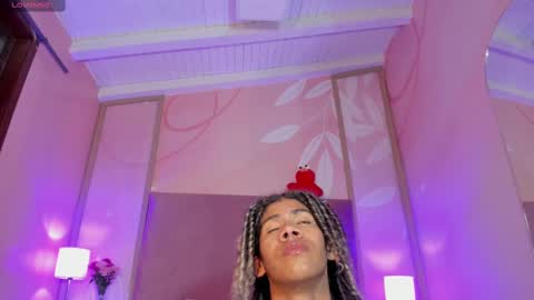 Snapshot of maxim_walker chatting on 02-10-25, 06:09 maxim online show from 02-10-25, 06:09