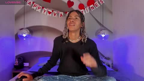 Snapshot of maxim_walker chatting on 02-20-25, 03:01 maxim online show from 02-20-25, 03:01