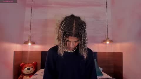 Snapshot of maxim_walker chatting on 02-27-25, 03:04 maxim online show from 02-27-25, 03:04