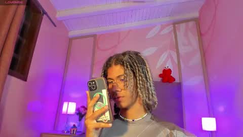 Snapshot of maxim_walker chatting on 03-09-25, 06:17 maxim online show from 03-09-25, 06:17