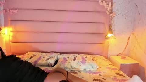 Snapshot of maxim_walker chatting on 10-24-25, 03:36 maxim online show from 10-24-25, 03:36