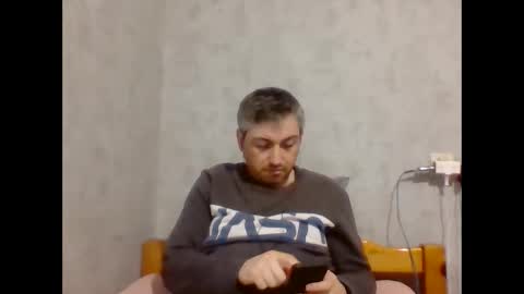 Snapshot of maximefrxx chatting on 01-12-25, 10:12 Maxime online show from 01-12-25, 10:12