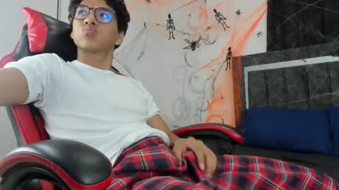 Maximiliano online show from 10-28-25, 08:00