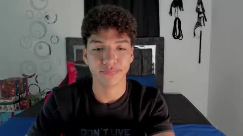 Snapshot of maximiliano_khalil chatting on 01-09-26, 07:48 Maximiliano online show from 01-09-26, 07:48