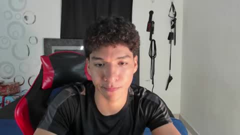 Snapshot of maximiliano_khalil chatting on 01-16-26, 08:46 Maximiliano online show from 01-16-26, 08:46