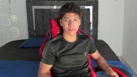 Snapshot of maximiliano_khalil chatting on 01-18-26, 07:28 Maximiliano online show from 01-18-26, 07:28