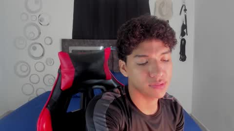 Snapshot of maximiliano_khalil chatting on 01-31-26, 07:23 Maximiliano online show from 01-31-26, 07:23