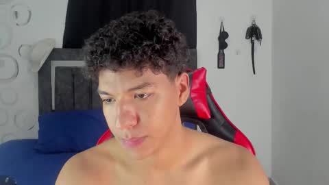 Snapshot of maximiliano_khalil chatting on 02-07-26, 07:17 Maximiliano online show from 02-07-26, 07:17