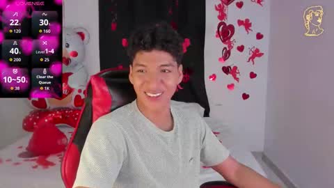 Snapshot of maximiliano_khalil chatting on 02-15-26, 08:27 Maximiliano online show from 02-15-26, 08:27