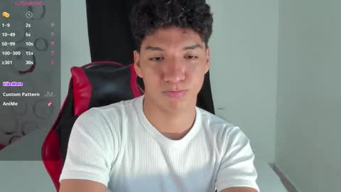 Snapshot of maximiliano_khalil chatting on 02-21-26, 07:26 Maximiliano online show from 02-21-26, 07:26