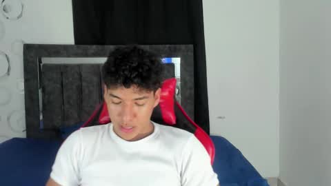 Snapshot of maximiliano_khalil chatting on 02-28-26, 07:26 Maximiliano online show from 02-28-26, 07:26