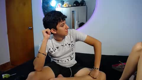 Snapshot of maximo_and_isa chatting on 09-13-25, 03:50 -- maximo and isa -- online show from 09-13-25, 03:50