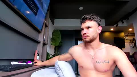 maximo_and_marcelo online show from 07-28-26, 12:01