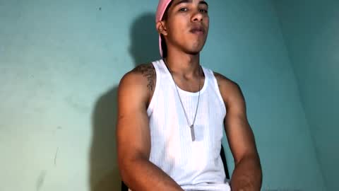 Snapshot of maximo_vega_new chatting on 01-27-25, 01:48 Maximo Aron Vega online show from 01-27-25, 01:48