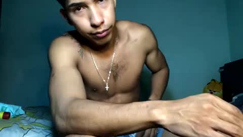 Snapshot of maximo_vega_new chatting on 02-21-25, 04:40 Maximo Aron Vega online show from 02-21-25, 04:40