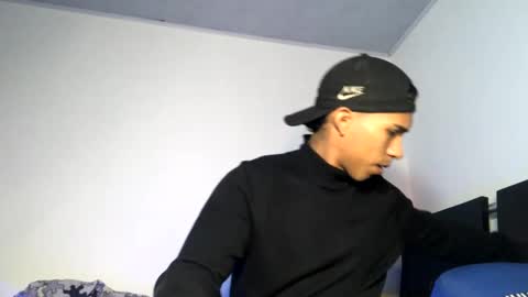 Snapshot of maximo_vega_new chatting on 03-10-25, 07:21 Maximo Aron Vega online show from 03-10-25, 07:21