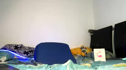 Snapshot of maximo_vega_new chatting on 03-10-25, 10:26 Maximo Aron Vega online show from 03-10-25, 10:26