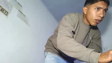 Maximo Aron Vega online show from 03-18-26, 03:48