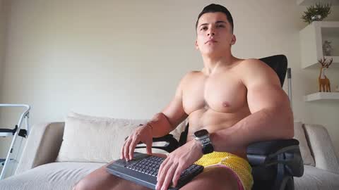 Sebastian online show from 11-12-25, 09:14