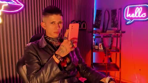 MAXIMO online show from 03-16-26, 01:55