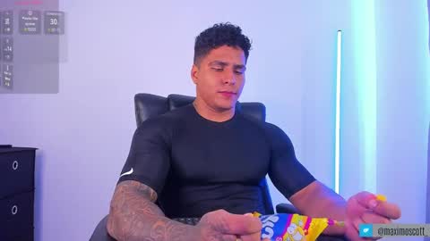 Maximoscott online show from 02-16-25, 07:27