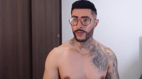 Snapshot of maximus_golden chatting on 12-18-24, 07:47 Independent Model online show from 12-18-24, 07:47