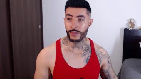 Snapshot of maximus_golden chatting on 12-19-24, 03:51 Independent Model online show from 12-19-24, 03:51