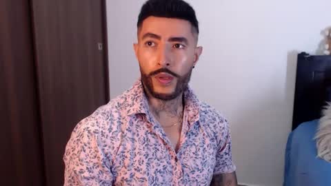 Snapshot of maximus_golden chatting on 12-22-24, 03:33 Independent Model online show from 12-22-24, 03:33