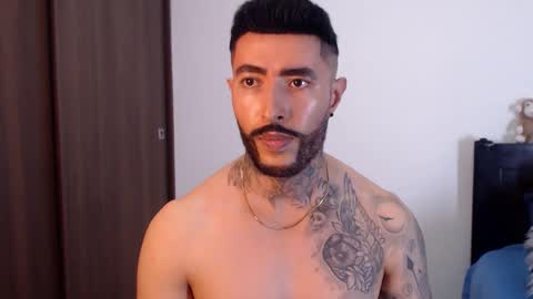 Snapshot of maximus_golden chatting on 12-22-24, 06:39 Independent Model online show from 12-22-24, 06:39