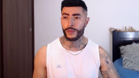 Snapshot of maximus_golden chatting on 12-24-24, 02:54 Independent Model online show from 12-24-24, 02:54