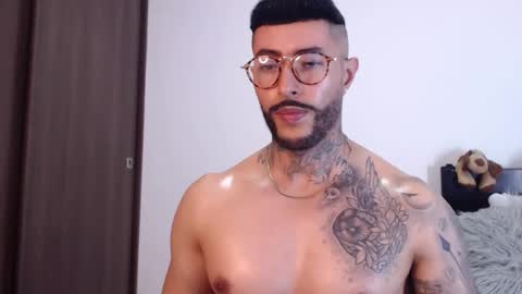 Snapshot of maximus_golden chatting on 01-13-25, 03:01 Independent Model online show from 01-13-25, 03:01