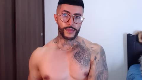 Snapshot of maximus_golden chatting on 01-14-25, 04:57 Independent Model online show from 01-14-25, 04:57