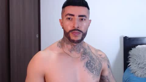 Snapshot of maximus_golden chatting on 01-22-25, 04:02 Independent Model online show from 01-22-25, 04:02