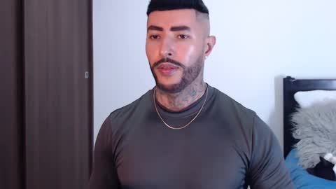 Snapshot of maximus_golden chatting on 01-23-25, 02:12 Independent Model online show from 01-23-25, 02:12